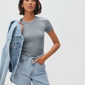 3 everlane short sleeved shirts